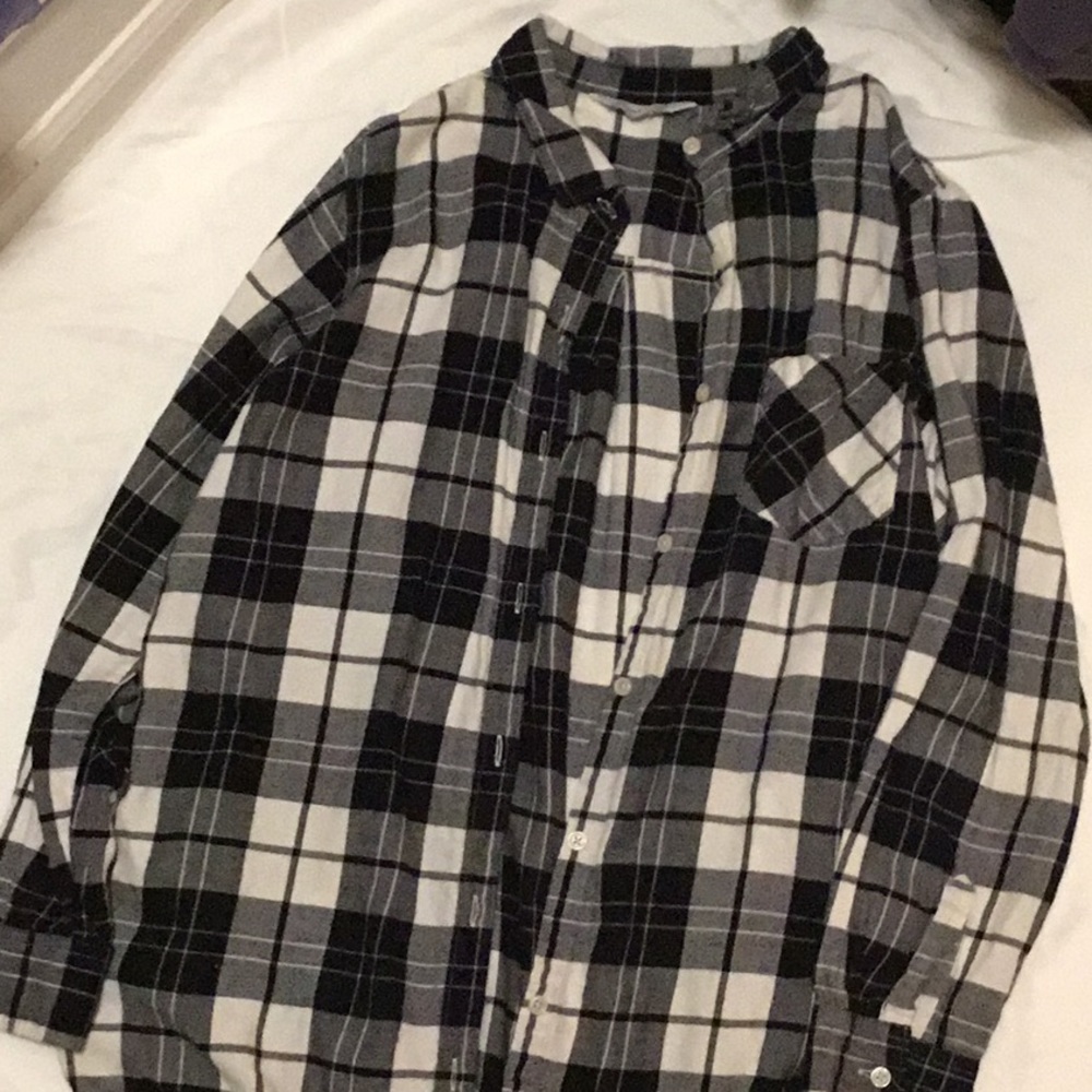 Trendy old navy button up